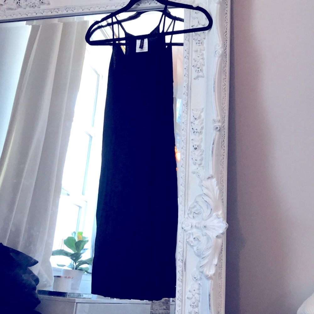 BCBG MAXAZRiA knit rib v-neck midi dress